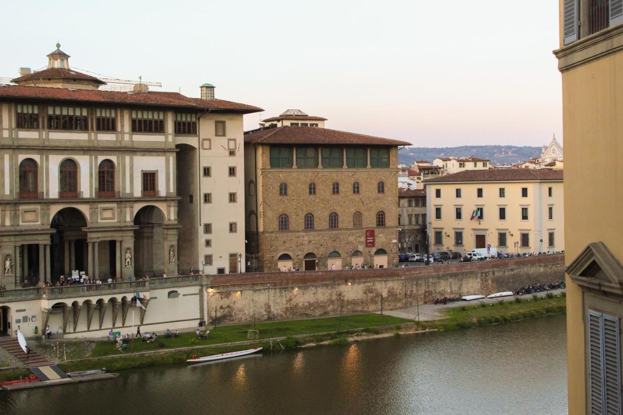 Lunart Florence Luaran gambar